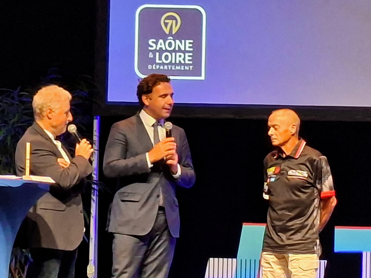 Philippe DUQUENNE lauréat du trophée exploit sportif